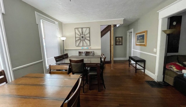 3 Miles to Downtown 3 Bedrooms 2 Full Baths. Kitchen, Dining & Gathering areas.