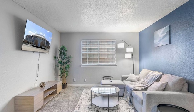 3 Min Walk to AT&T | 1BR | Parking + Pets + Gym