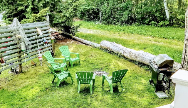 3 Min Walk to Sand!-2 Bdr-Sleeps 5/Child/Dog/Family-Friendly/Amenities Aplenty!