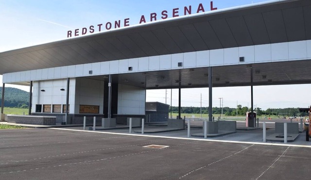 3 mins from Arsenal - Pool &Gym