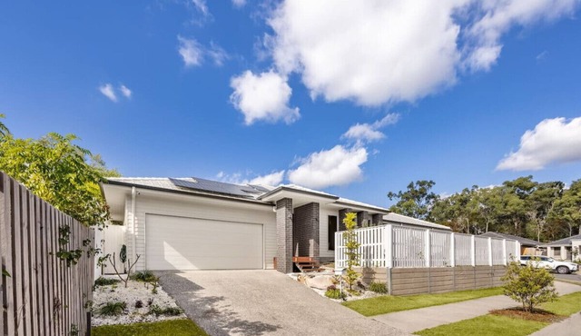 3 Mins to mall/NEW Cozy 3-bed Home/Easy access