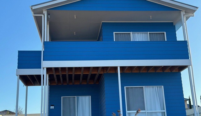 3 minutes drive to Simms Cove Beach, Port Hughes and Moonta Bay Jetty