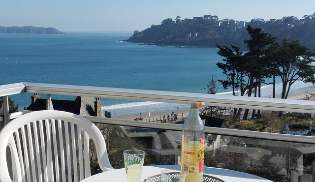 3 minutes from the beach, GRD STANDING apartment, veranda, terrace, parking