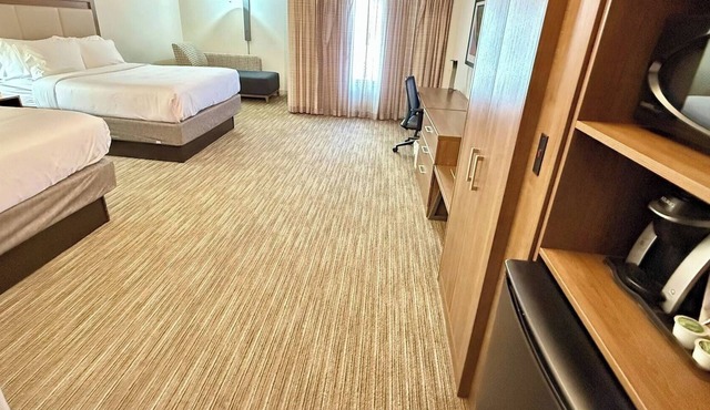 3 Modern Rooms for Group Stay | Steps from New York State Museum - 0.6mi away