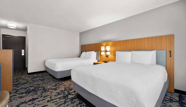3 Peaceful Rooms w/Easy Pool Access + Free Breakfast Near Dining & Attractions