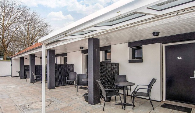 3 person holiday park home in Give