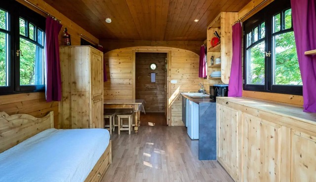 3-person trailer suitable for people with reduced mobility