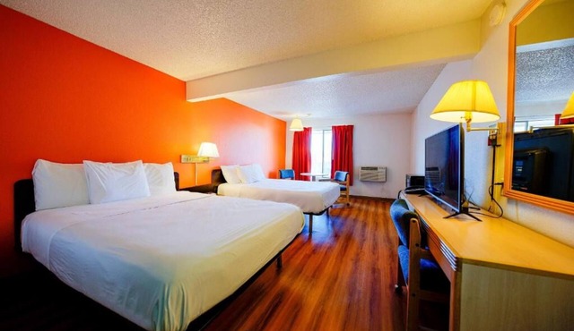 3 Pet-Friendly Rooms Near Downtown Hermiston — Comfort and Convenience