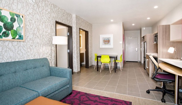 3 Pet-friendly Units Close to Spring River Zoo! Pets Allowed, Indoor Pool!