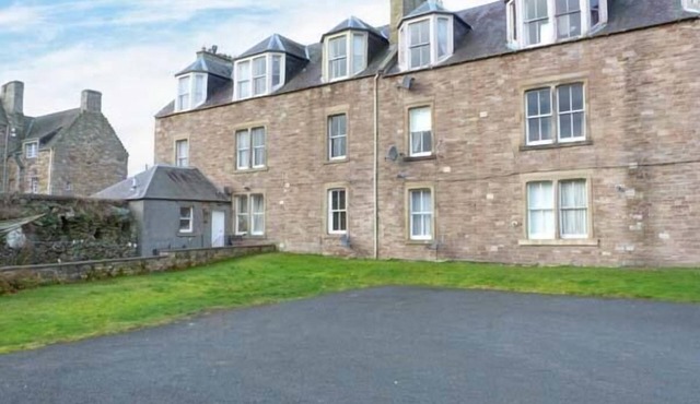 3 Queen Marys Buildings