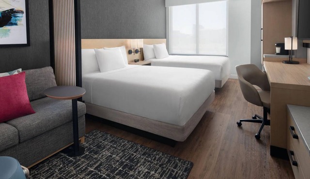 3 Queen Rooms Minutes to Lenox Square | w/Free Breakfast & Pet-friendly