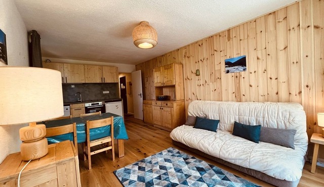 3-room apartment for 6 people in Plan Peisey, direct slopes access