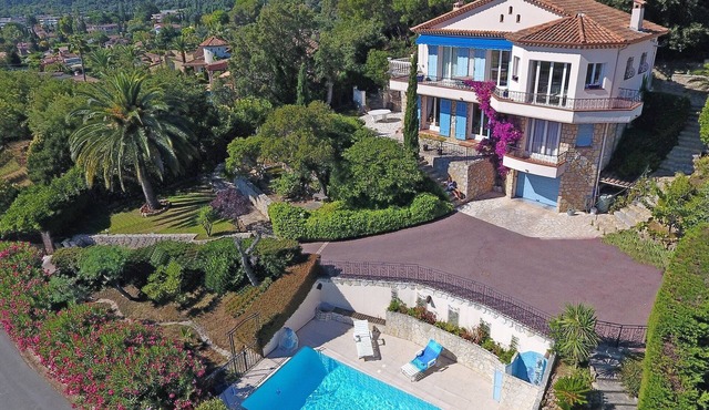 3-room apartment with swimming pool; pergola for 4 people, quiet and unobstructed view