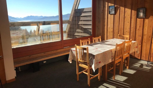 3-Room Apartment for 7, Arc 1600, Ski-in/Ski-out, with Wifi