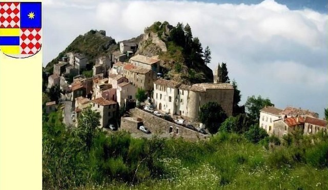 3 room apartment between sea and mountains