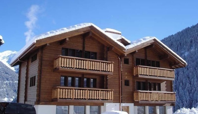 3-room apartment for 4 persons : living room - kitchen with dishwasher, Nespresso coffee machine an