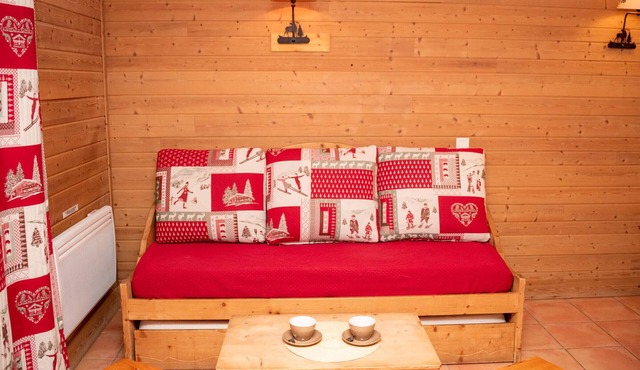 3-room apartment, sleeps 8, balcony, parking