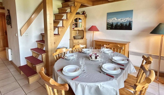 3-Room Apartment + Mezzanine, Sleeps 7, Mont-Blanc View, Parking