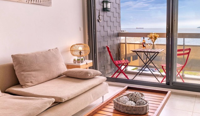 3-Room Apartment with Terrace 30m from Shops and Beach in Ploemeur