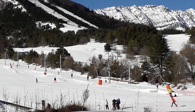 3-ROOM DUPLEX APARTMENT ON TOP FLOOR, SOUTH-FACING, WITH POOL AND TENNIS COURT