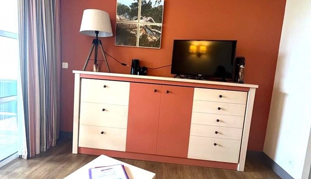 3-room duplex with solarium and pool access