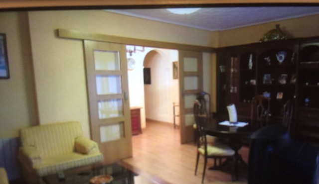 3 room flat and garage in Zaragoza center, fully equipped. WIFI