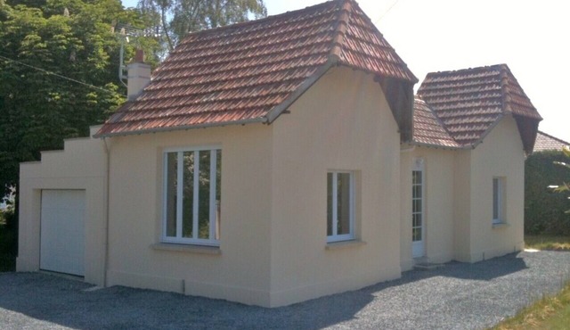 3-ROOM HOUSE NEAR CABOURG - LARGE PLOT - 800 M FROM THE BEACH