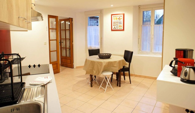 3 rooms - City center - Garage
