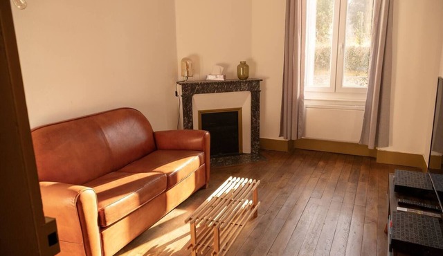 3 rooms flat with garden next to the train station