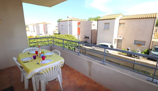 3 rooms private parking Washing machine Terrace Air conditioning