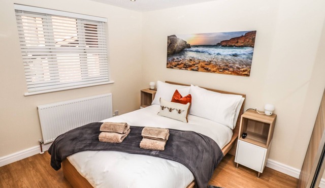 3 ROTHBURY PLACE, romantic in Lytham St. Annes