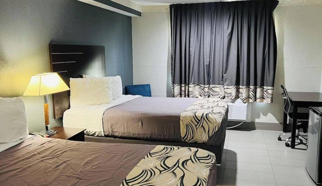 3 Serene Rooms Near Dinings & Local Attractions - Ideal for Houston Trips