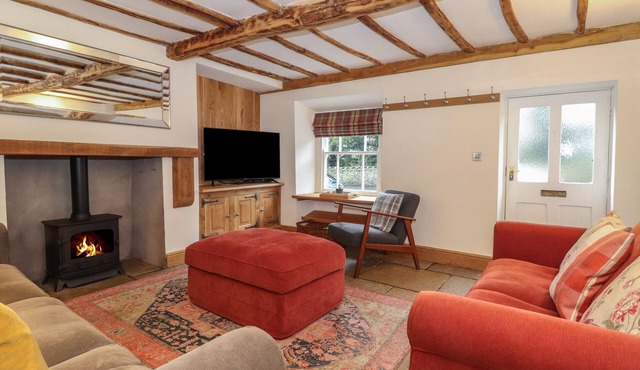 3 SETTLEBECK COTTAGES, pet friendly in Sedbergh