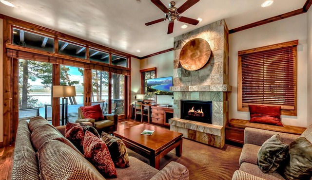 3 Sierra Shores Luxury Lakefront- 3BR/3BA