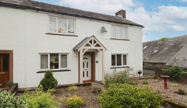 3 SPRINGFORT COTTAGES, character holiday cottage in Penrith