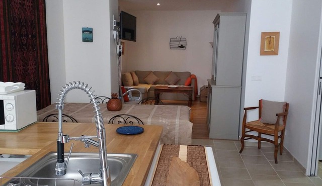 3 star furnished comfortable, newly renovated, quiet historic center