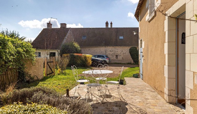 3-Star House "At the Crossroads of the Castles"