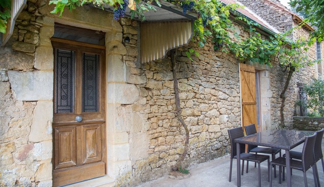 3-star-rated holiday home in the countryside, with renovated interior