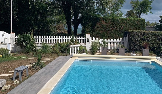 3-star seaside house with 10m pool