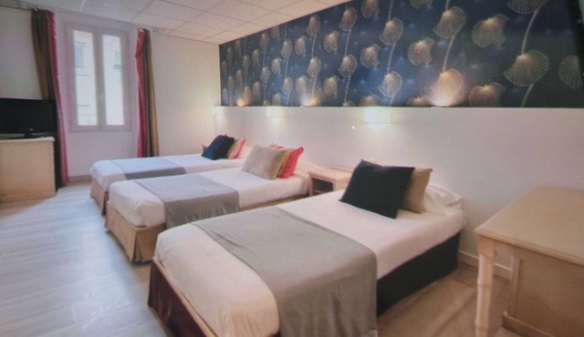 3-star seaside hotel Saint Raphaël