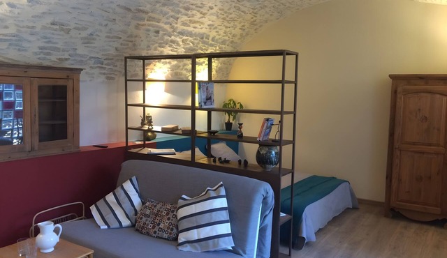 3-Star Studio in the Heart of Les Vans