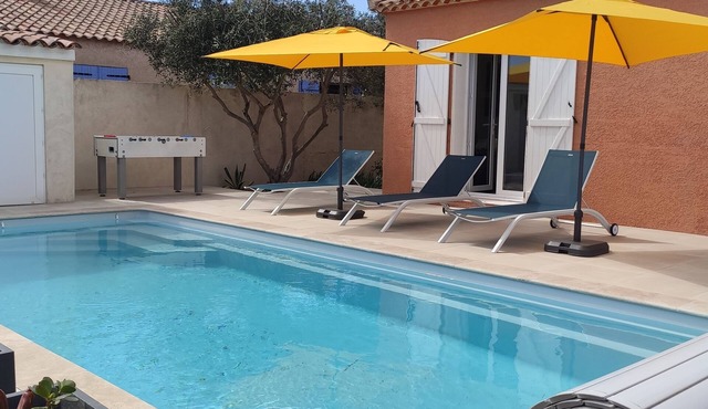 3-star villa, sleeps 8, pool near pond and beach, new on site