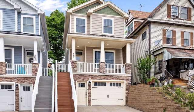 3-Suite Home with Private Fenced Yard