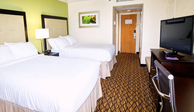 3 Units | Marina District Getaway w/Pool | 7 Min Drive to Padre Island Causeway