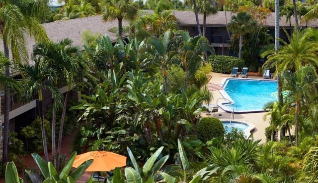 3 Units | Naples FL Stay | Near 9th St & Local Attractions