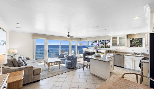 3 Unobstructed ocean view direct beach access! Oceanfront Villa with a Spectacular View (C)