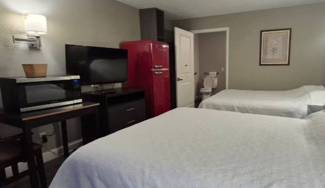 3 Value-Stay Rooms in Merrillville near US-30 | Ideal for Adventure Trips