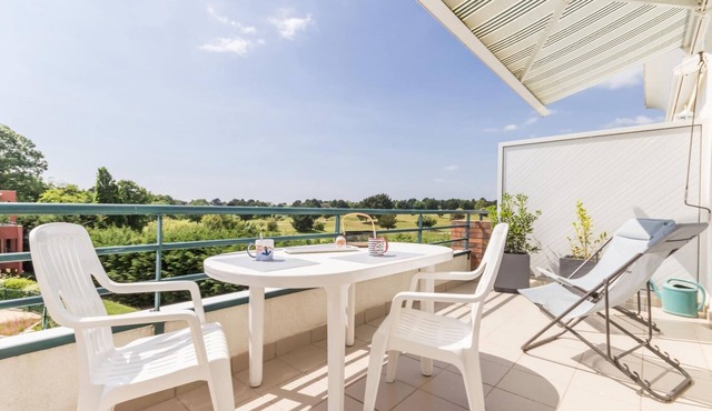 3* Walking distance: 5 minutes from the golf course, sea and shops. Everything can be done on foot