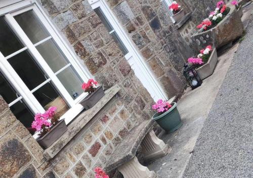 3 Yoga Gîte in Soucé - 1 Bedroom Sleeps 4