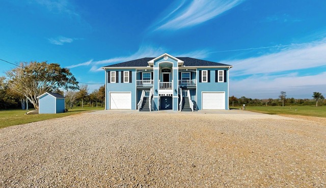 30-Acre Danbury Retreat By the Bayou: BBQ & Views